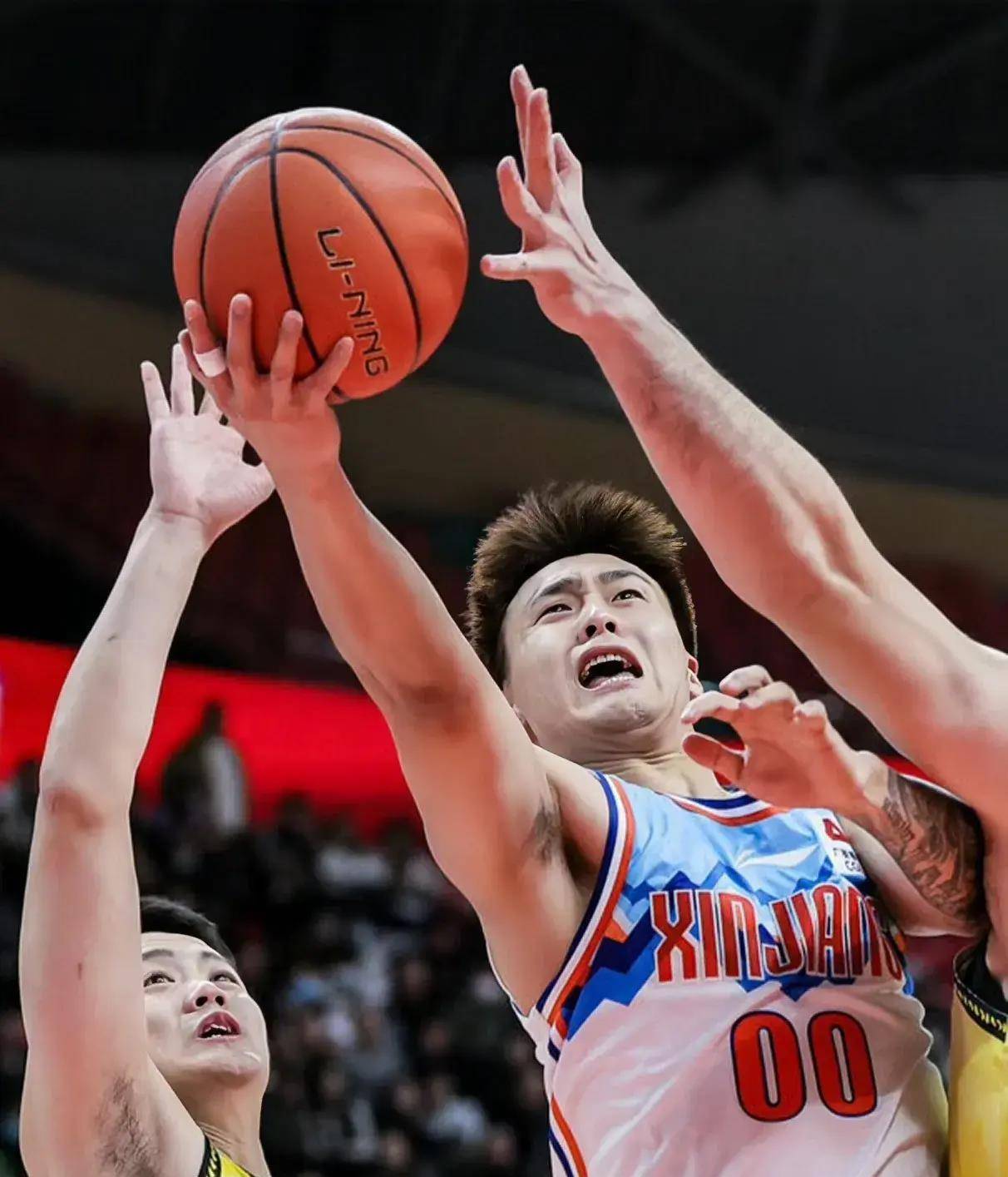 山东男篮内部会议纪要流出——赛后状态回暖;欧超杯使命明确;数据趋势出现新变化的简单介绍-爱游戏官方入口