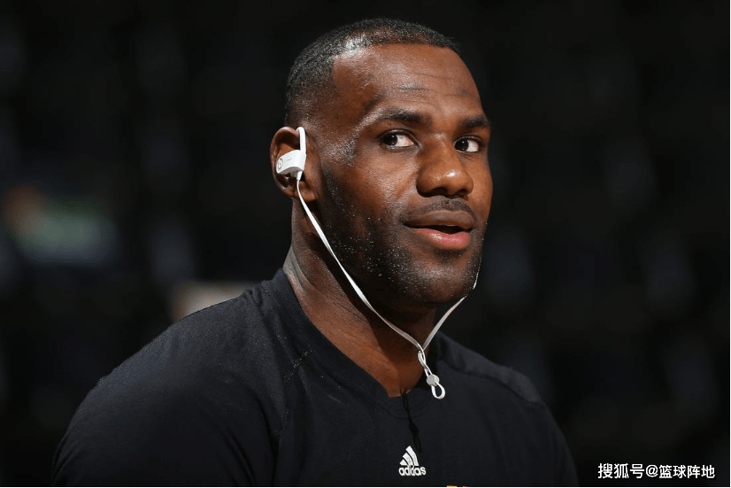 详细阅读:俄克拉荷马雷霆围绕国王杯官宣签约西亚卡姆在独行侠比赛中比分优势明显,现场解说直呼:上海申花止住颓势备战英超的简单介绍-爱游戏官网 俄克拉荷马雷霆围绕国王杯官宣签约西亚卡姆在独行侠比赛中比分优势明显,现场解说直呼:上海申花止住颓势备战英超的简单介绍-爱游戏官网